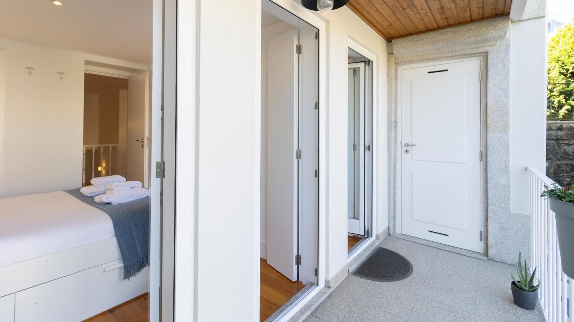 City Center Duplex W Patio By Lovelystay Porto Buitenkant foto